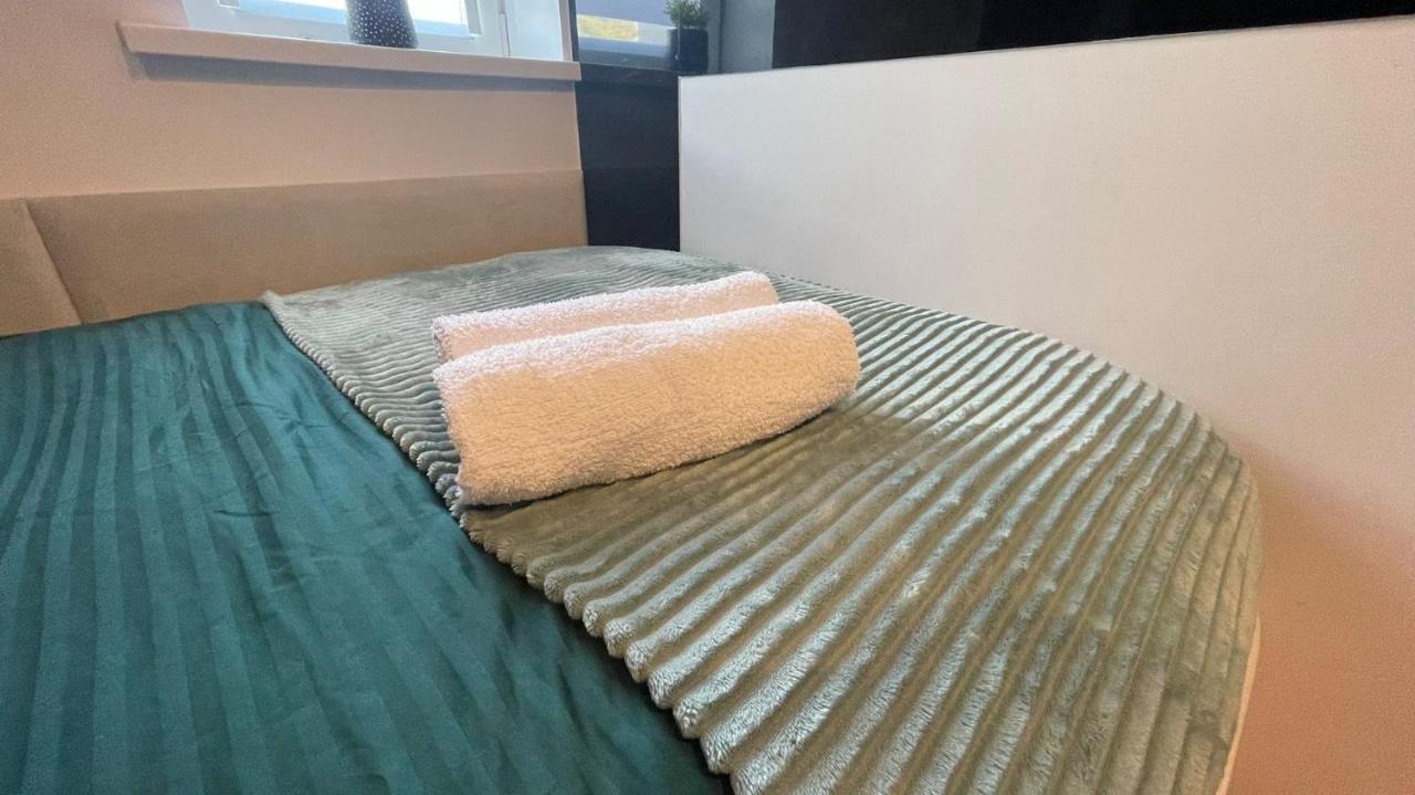 #4 Tgha Luxury One Bedroom Apartment In アスローン エクステリア 写真
