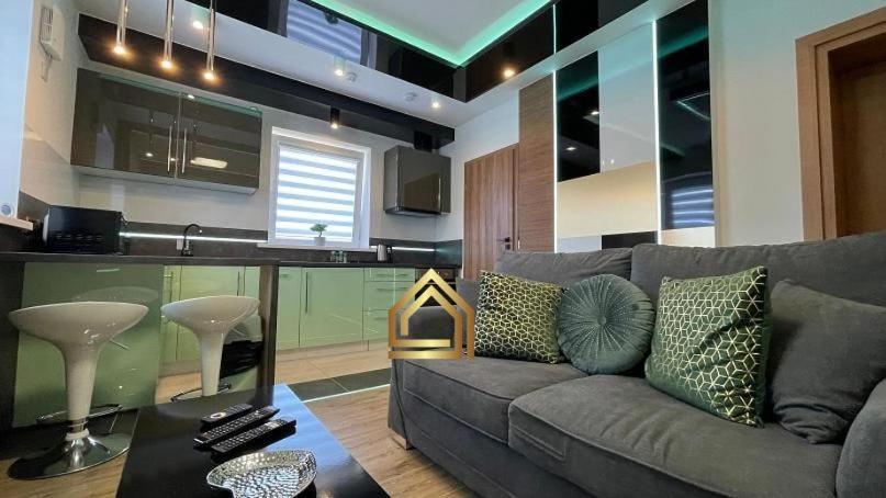 #4 Tgha Luxury One Bedroom Apartment In アスローン エクステリア 写真